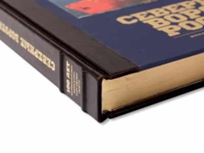 Sert Kapaklı Kitap