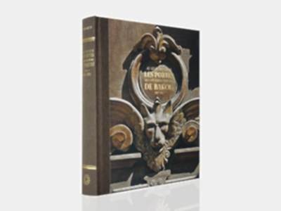 Sert Kapaklı Kitap